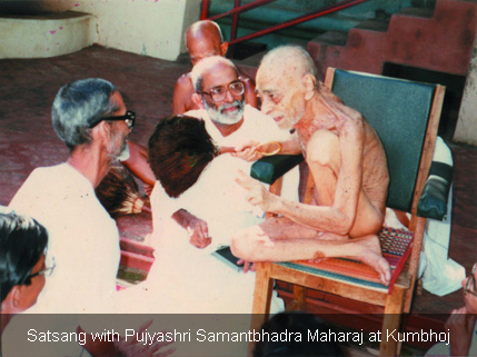 Satsang with Pujyashri Samantbhadra Maharaj at Kumbhoj